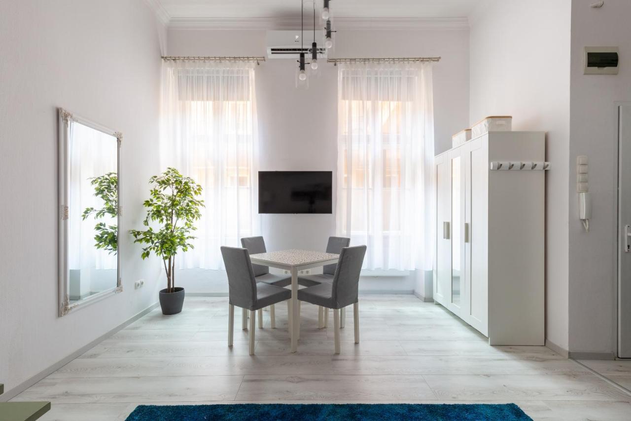 Standard Apartment By Hi5-Relax With Style Studio ブダペスト エクステリア 写真